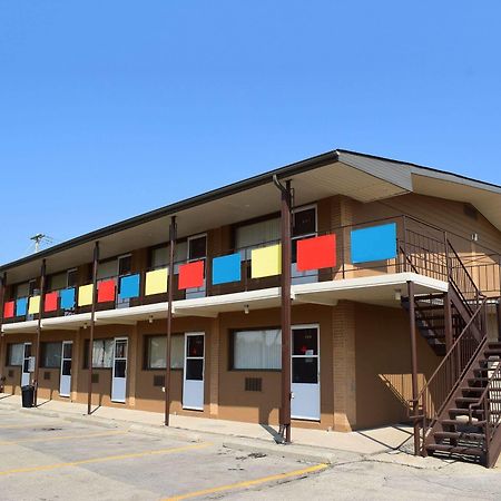 Westgate Inn Portage la Prairie Exterior photo